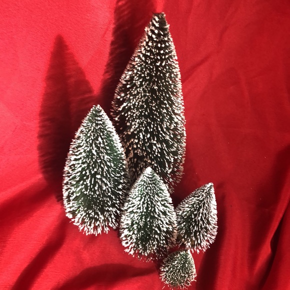 NIB set of 5 graduated size bottle brush trees with flocking wooden base - Picture 3 of 4